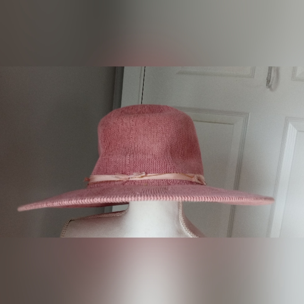 Chic Pink Women's Wide-Brim Hat - Picture 4 of 4